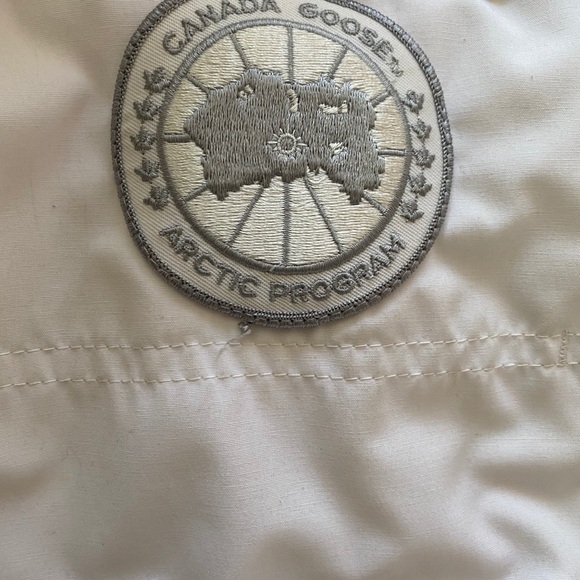 AUTHENTIC Canada Goose Expedition Parka - Picture 6 of 11